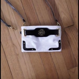 Deisgner inspired crossbody/wristlet